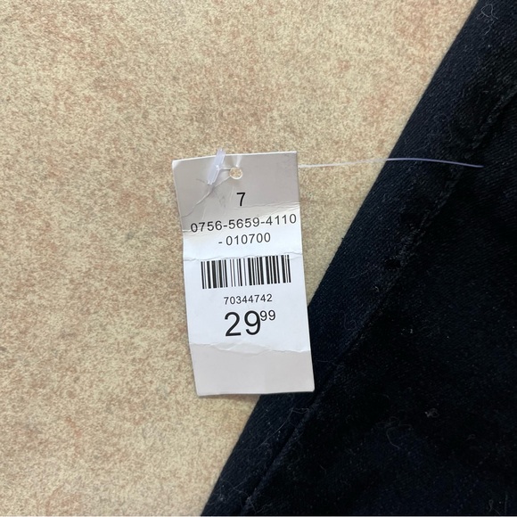 NWT Refuge Denim Black Push Up High Rise Skinny Jeans - Picture 8 of 14